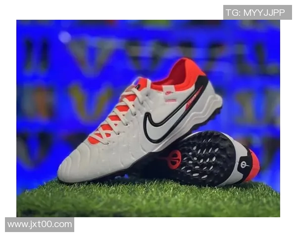 全球最贵足球球鞋盘点 打破纪录的顶级鞋款与背后的传奇球星